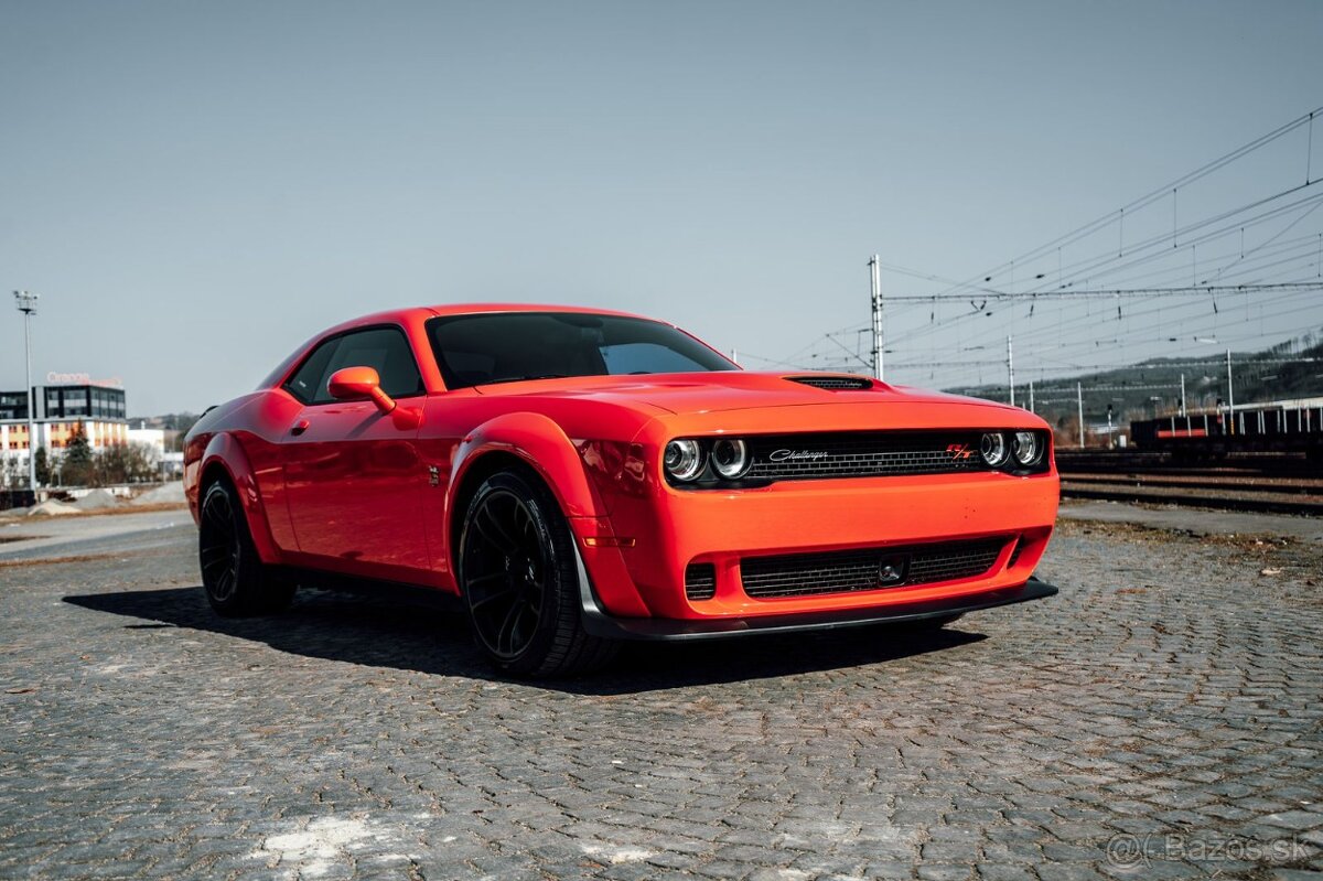 DODGE CHALLENGER 6.4 HEMI WIDEBODY