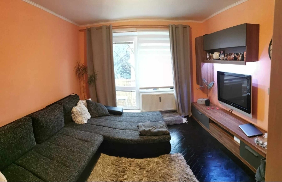 Veľký 2 izbový byt, 70m2, s balkónom, Humenné, sídl.1