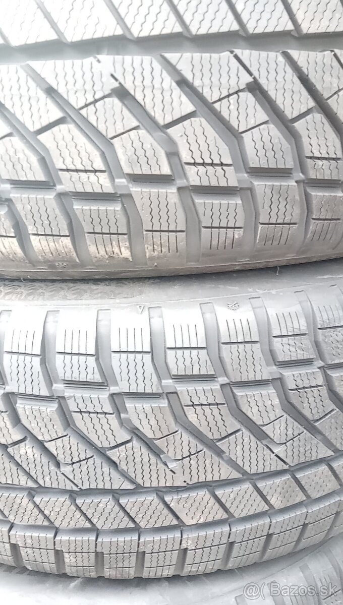 225/55 R17 101V zimné pneumatiky Falken