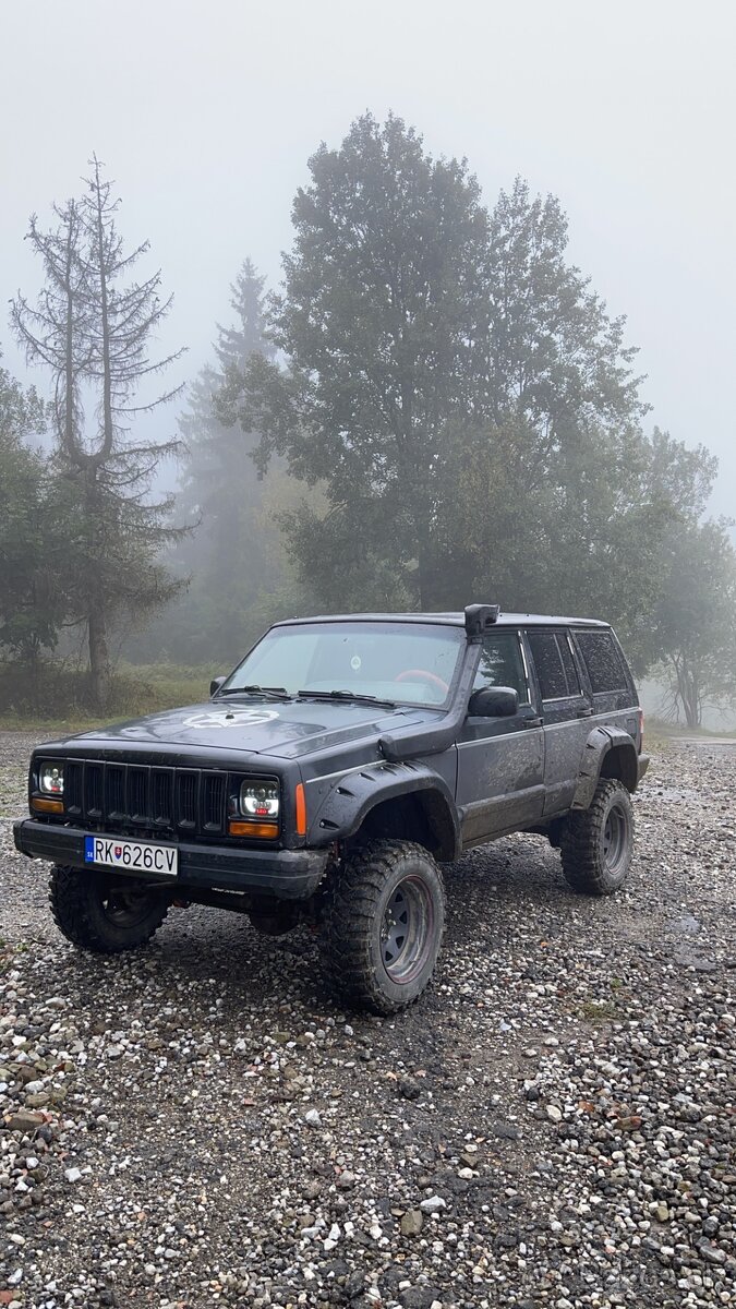 Jeep Cherokee XJ 4.0 LPG