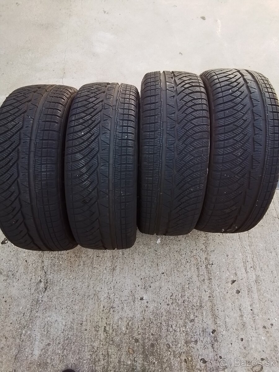 Zimné pneumatiky MICHELIN 215/45R18