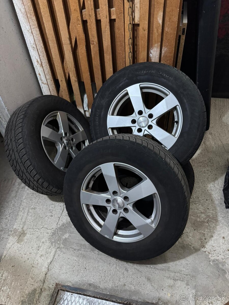 Predam Alu Disky aj so zimnymi pneumatikami 215/70 R16