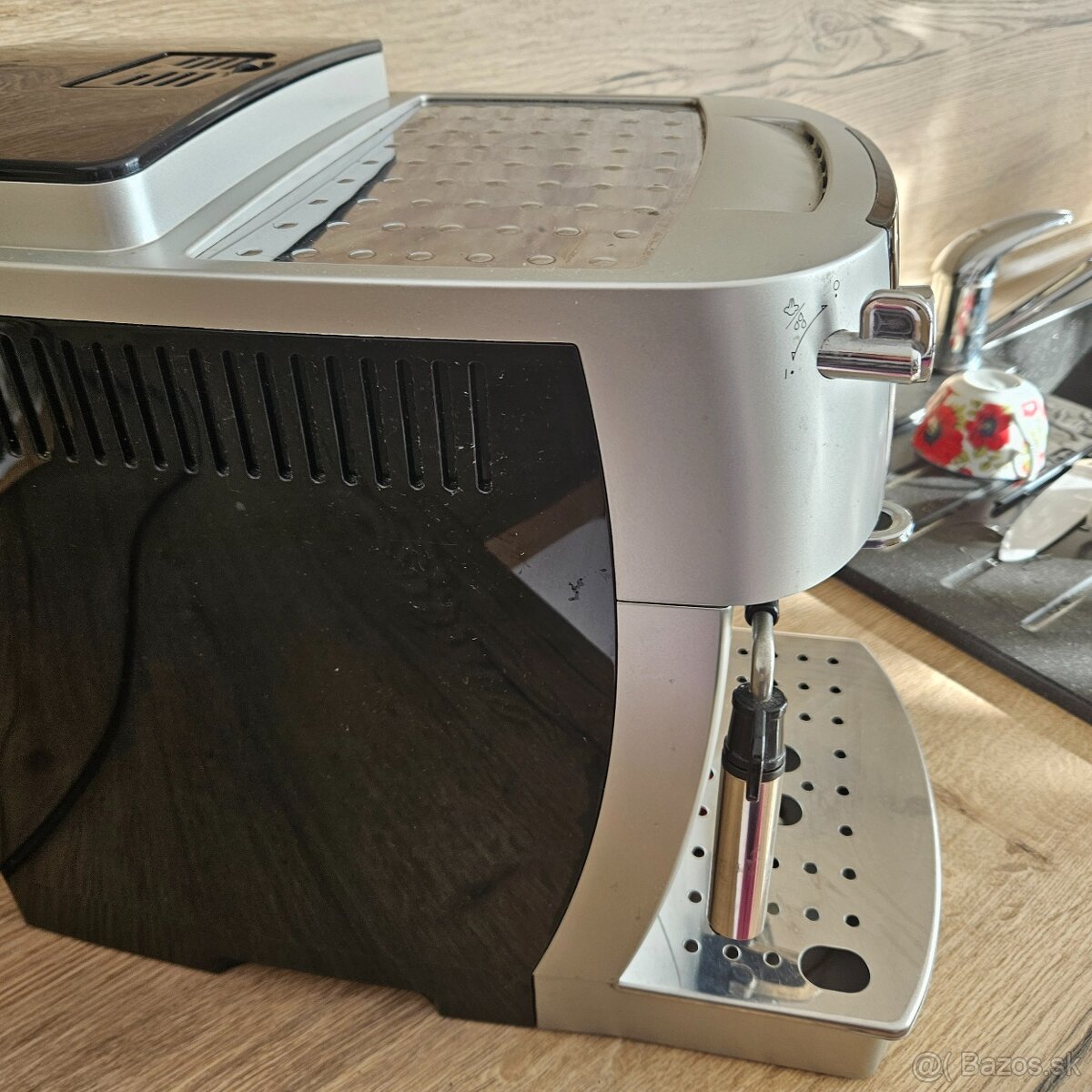 Kavovar delonghi