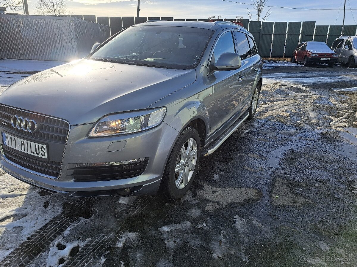 Audi Q7 quttro,3,0tdi,7mist,tažné,vebasto..