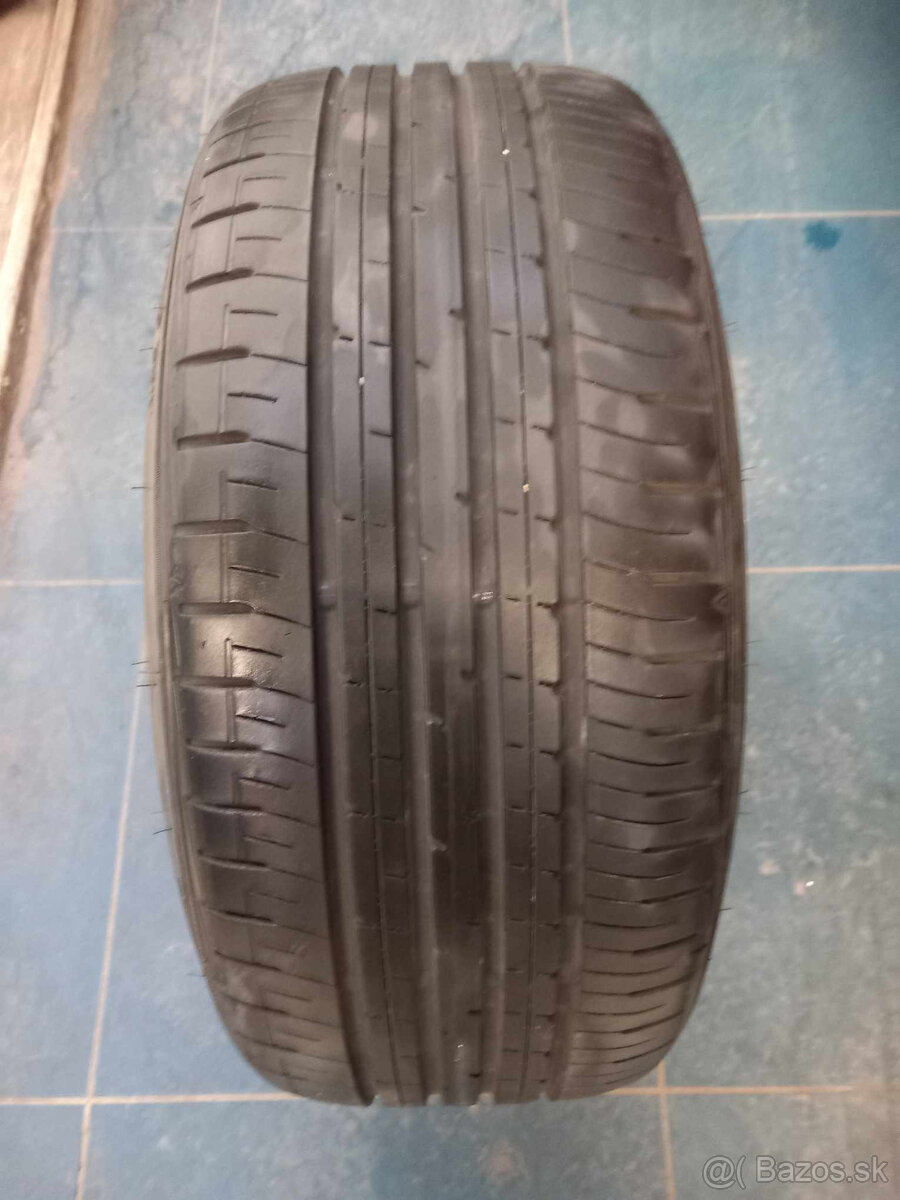 Letné pneu 225/40R18