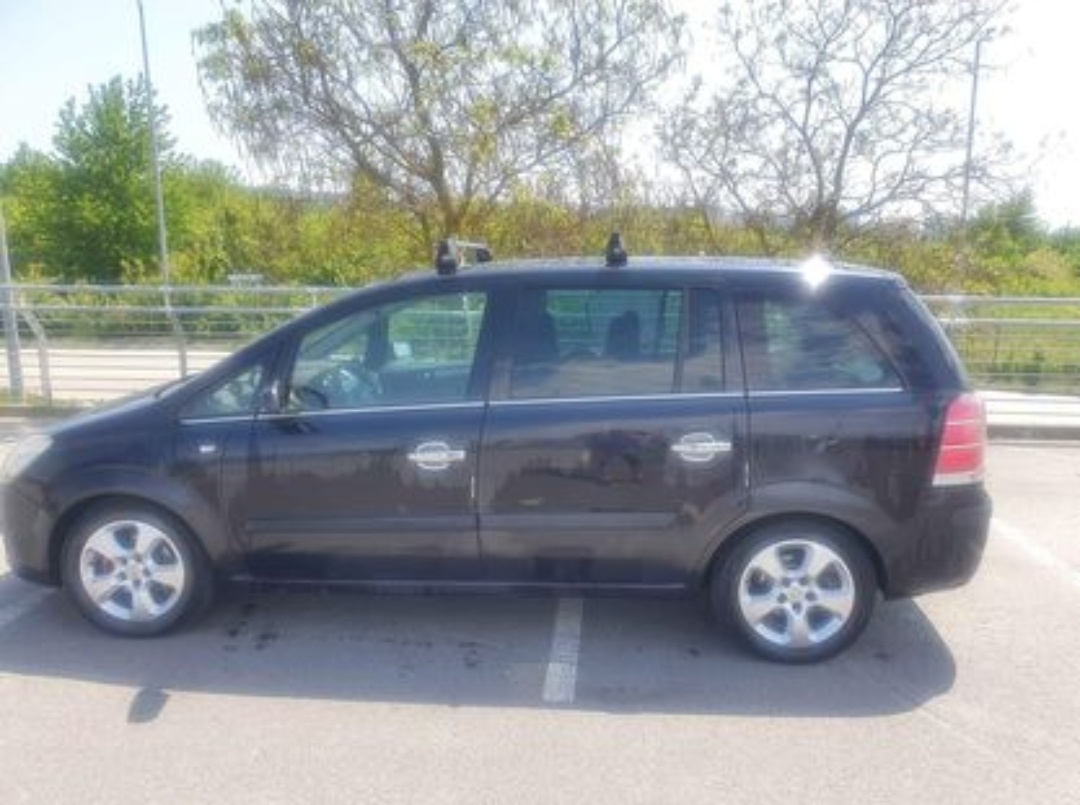 OPEL ZAFIRA B..1,8isport van..7 miest