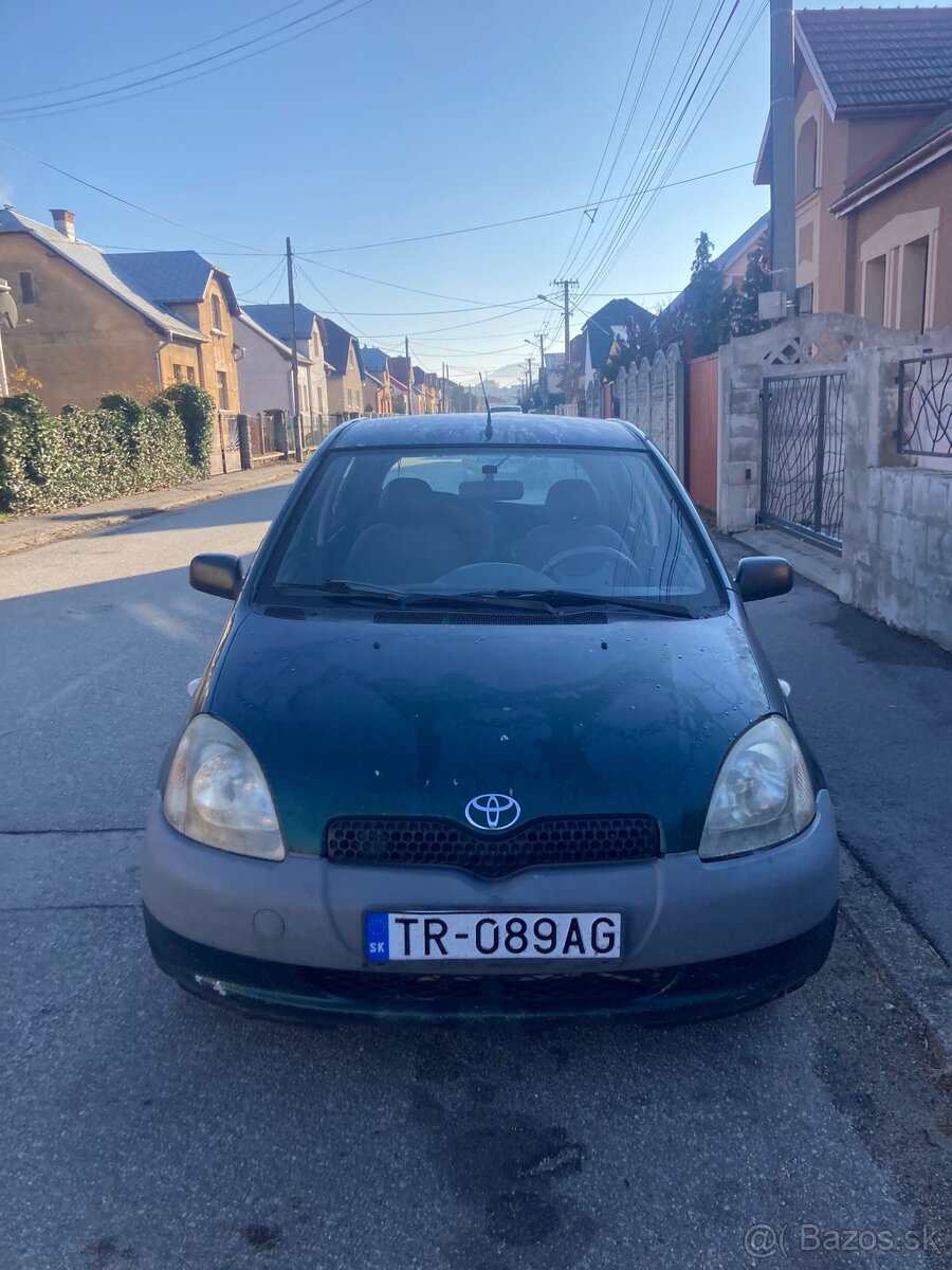 Toyota Yaris 1999 1.0 50kw