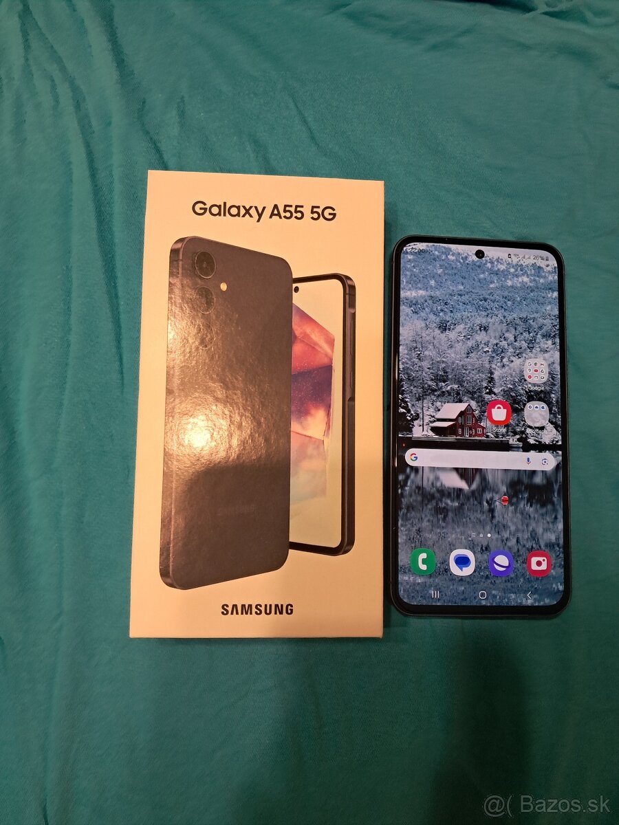 Samsung galaxy A55 5g 8/128gb čierny v top stave po bokoch s