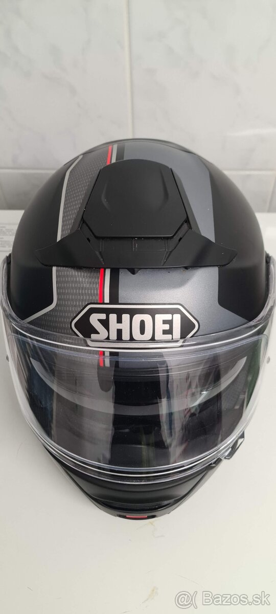 Predám moto prilbu SHOEI