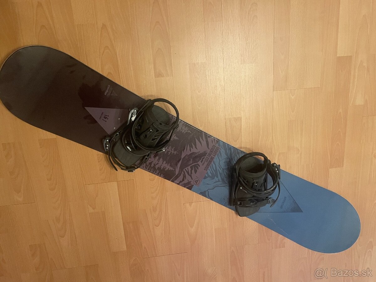 Gravity Snowboard z viazanim