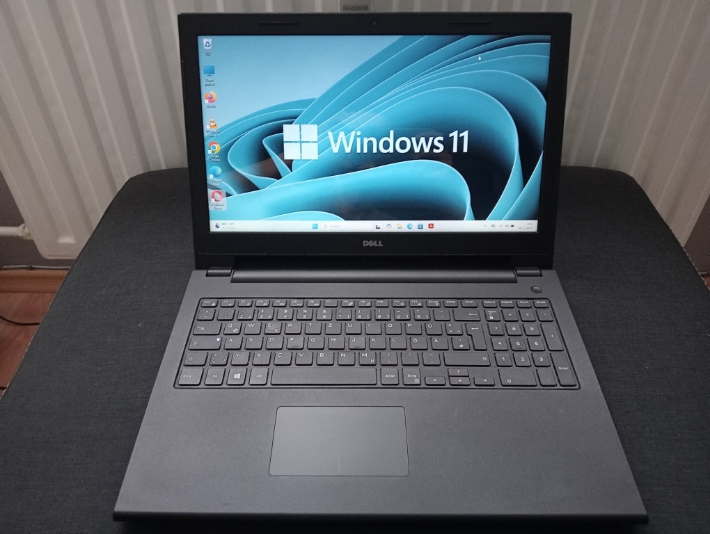 Dell inspiron, Intel(R) Core™i3 , 8gb ram , ssd , Windows 11