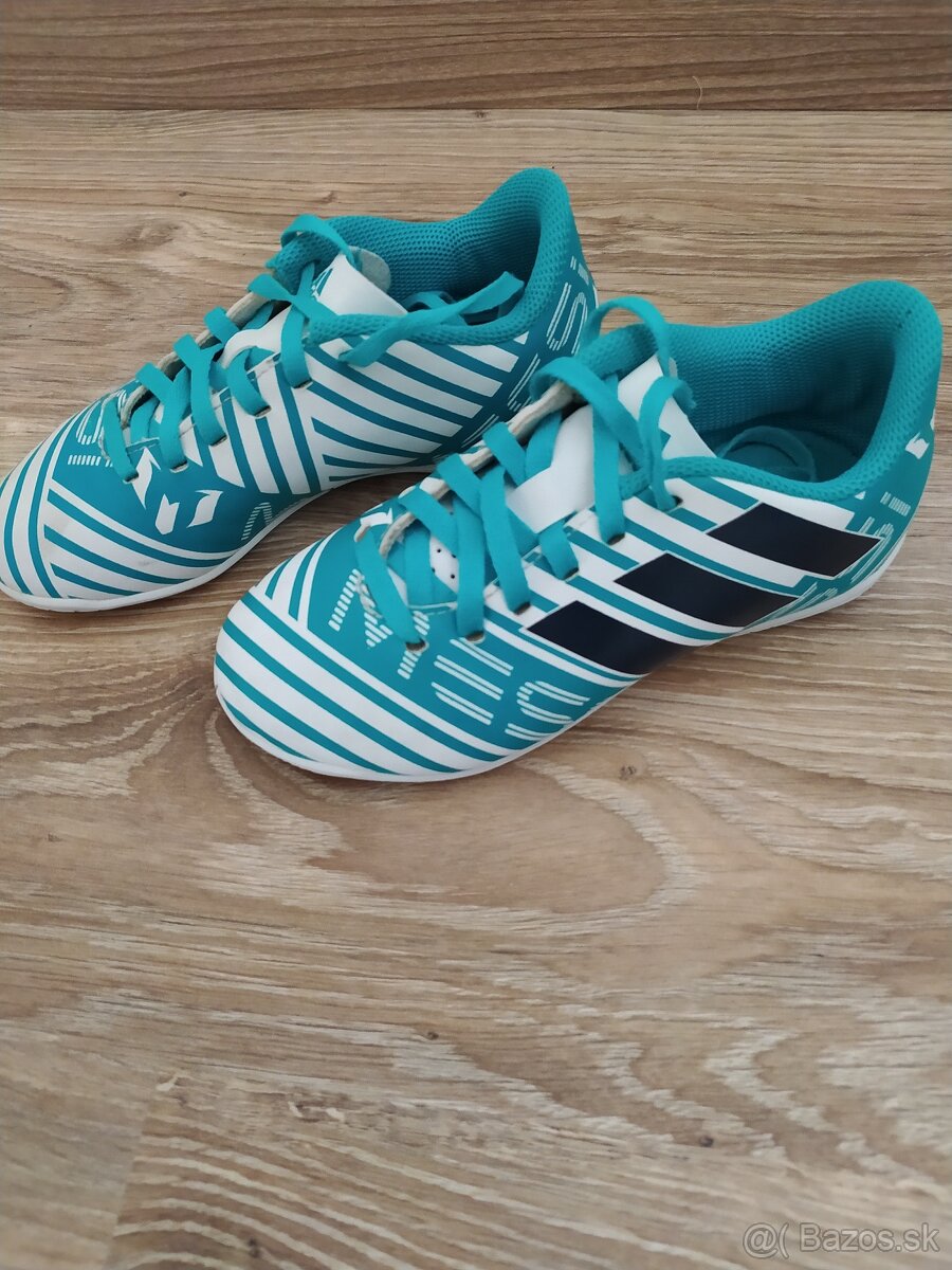 halovky Adidas "messi" veľkosť 29