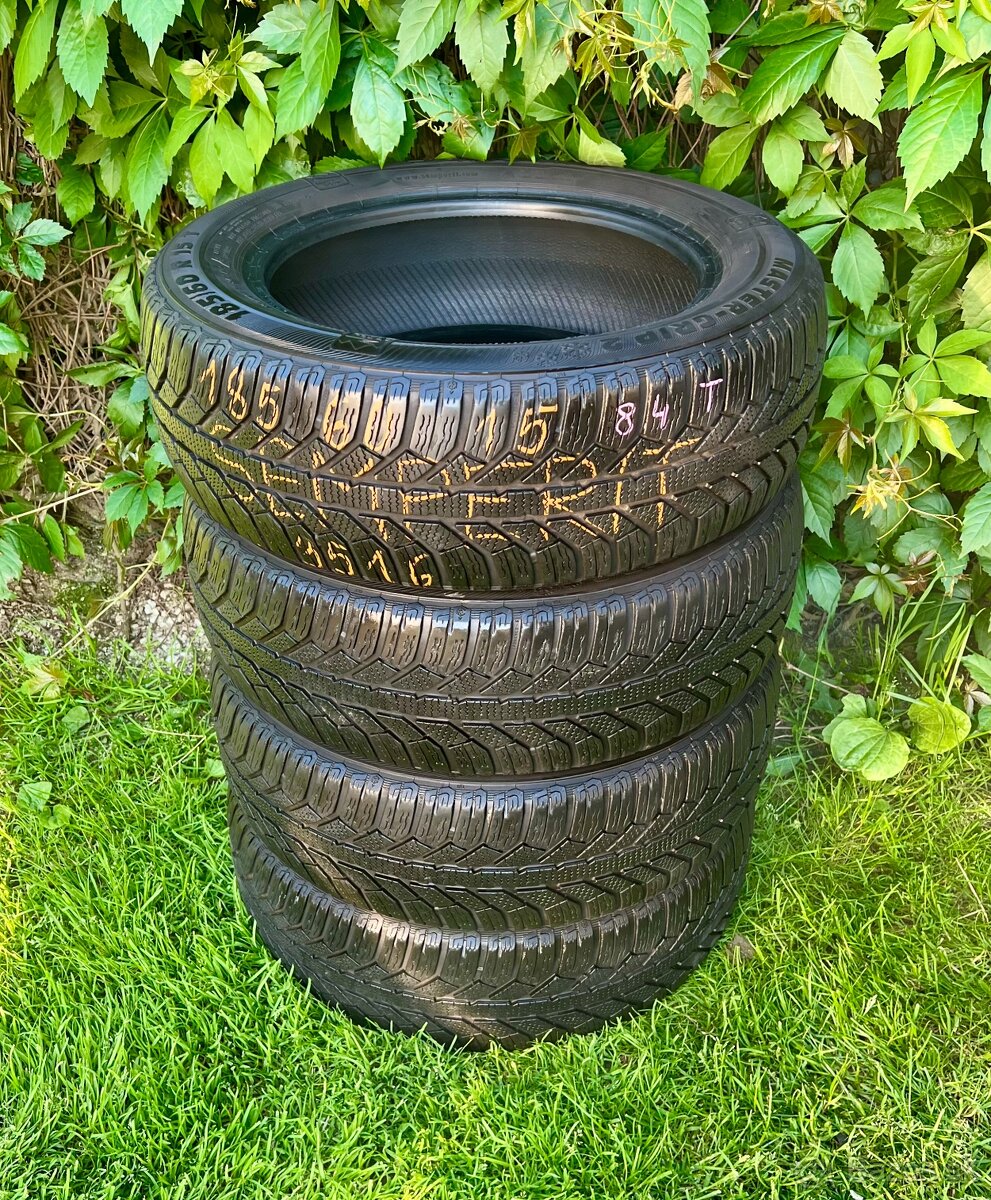 185/60 r15 zimné Semperit 84T