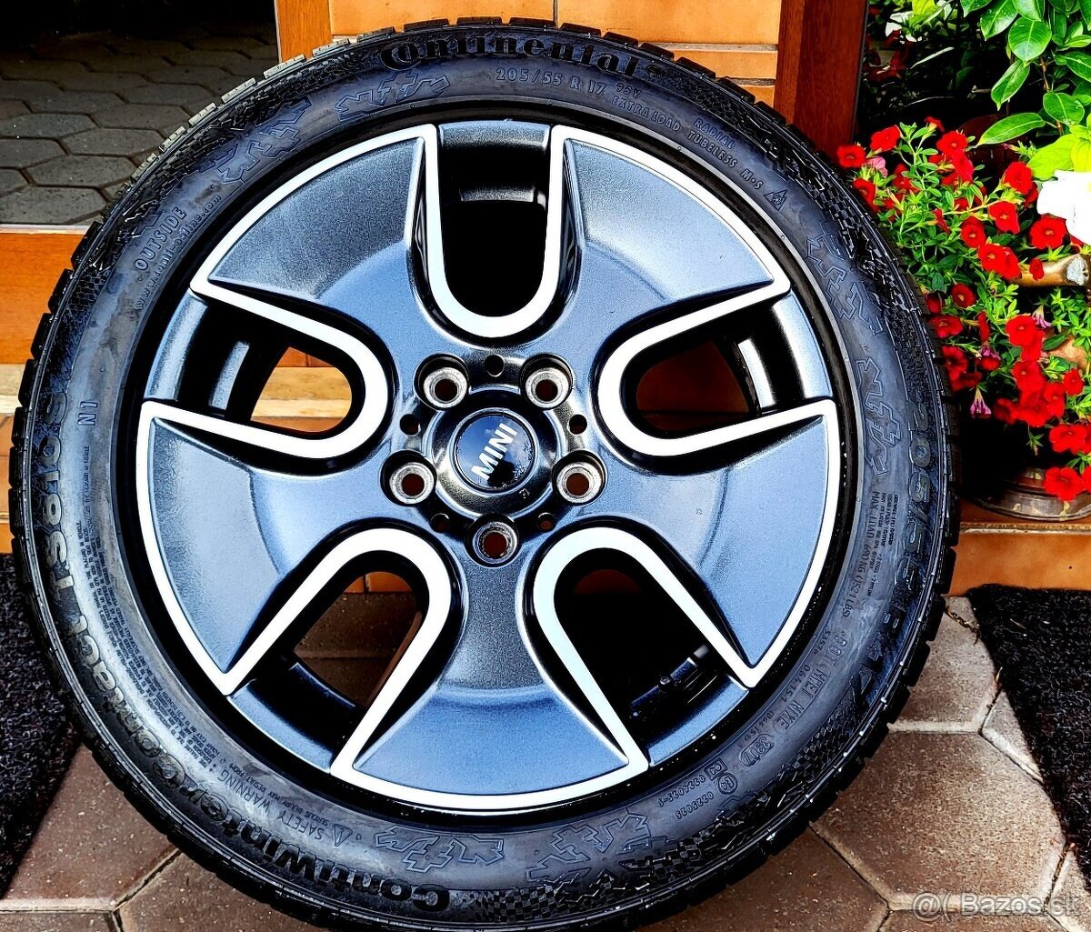 alu R17 5x112, zimné pneu 205/55, orig. MINI Cooper