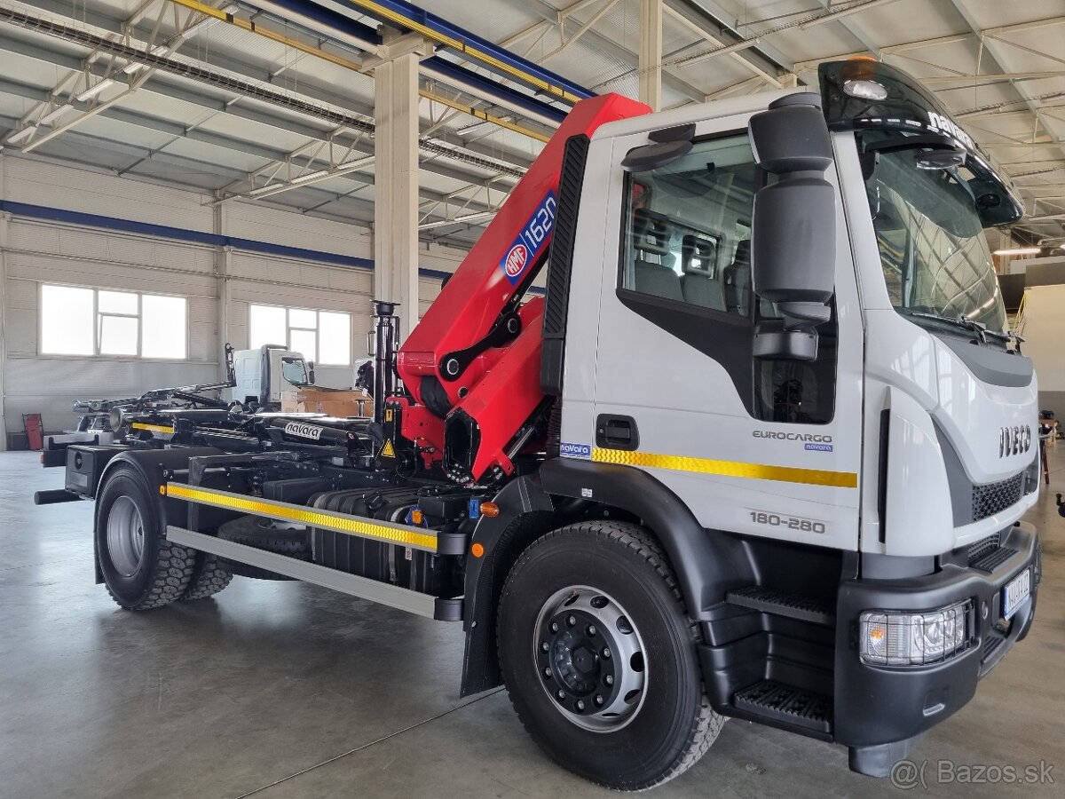 NOVÉ IVECO 180E28 NOSIČ KONTAJNERU A RUKA HMF 1620