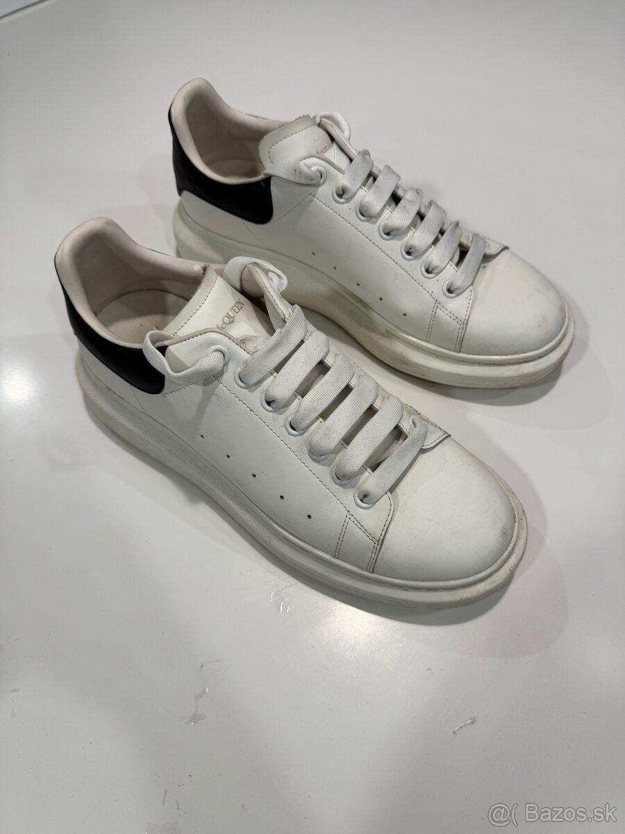 Alexander McQueen EUR43 jednakjednej.