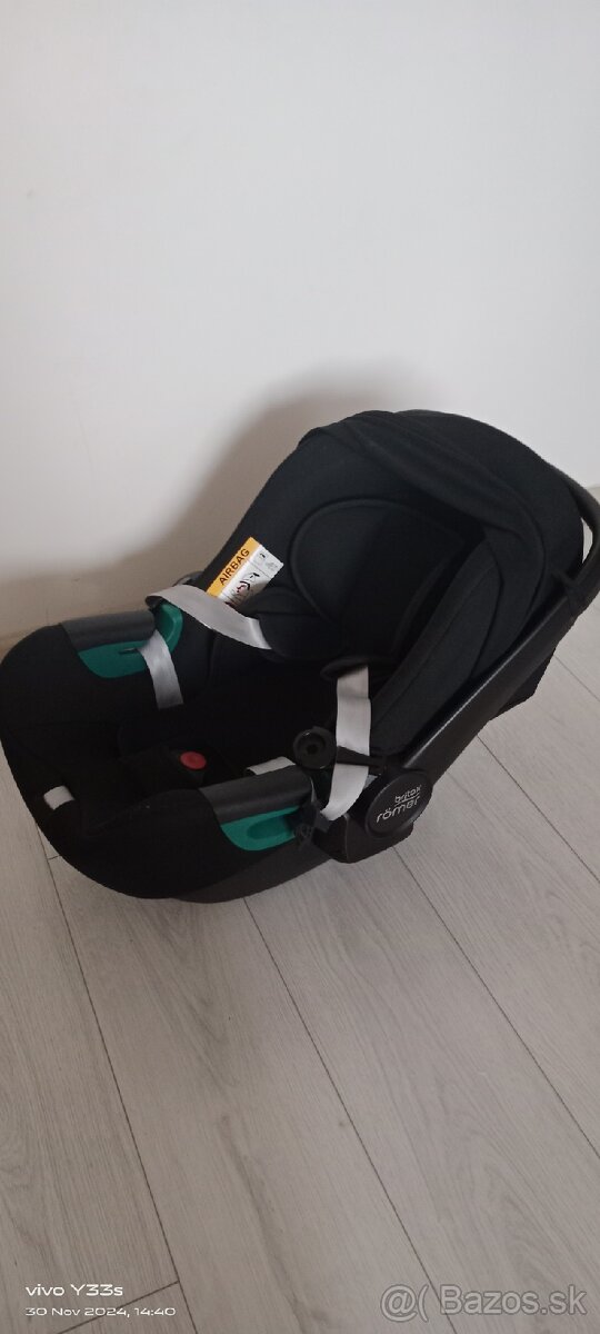 Autosedacka/vajicko Britax Romer Baby-Safe 3 iSize