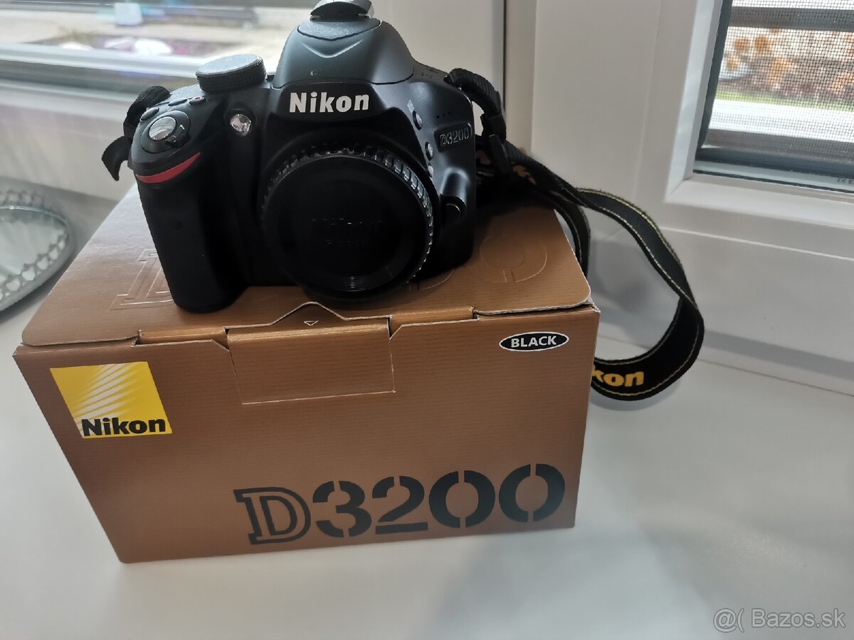 Nikon D3200 telo