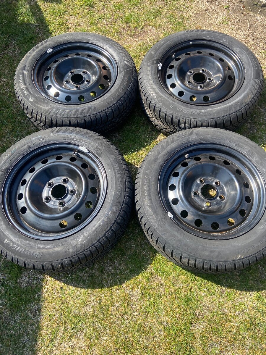 Plechové Disky 5x114,3 ET40 7jx16 + Pneu 205/60 r16