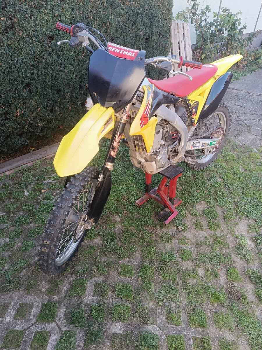 Suzuki rmz 250