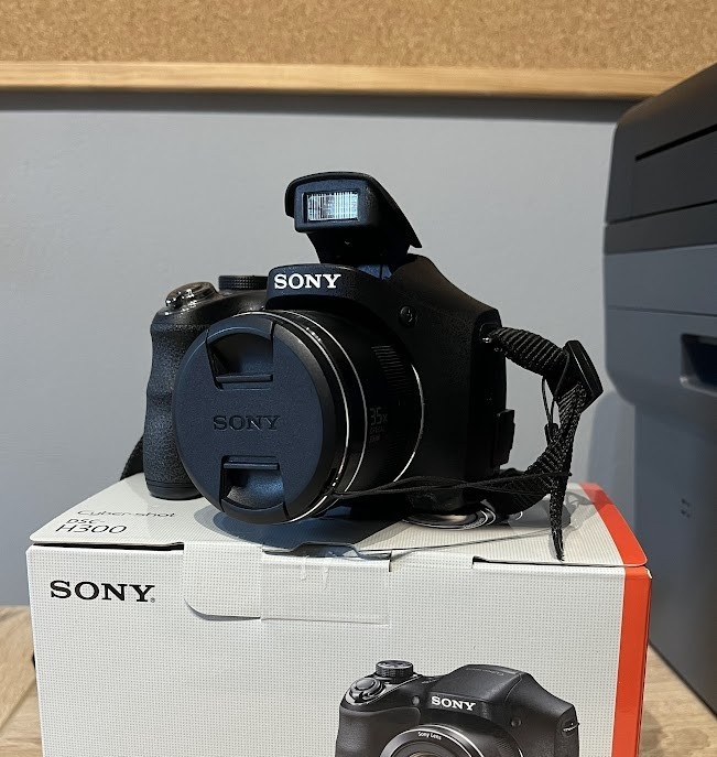 Sony Cybershot s príslušenstvom