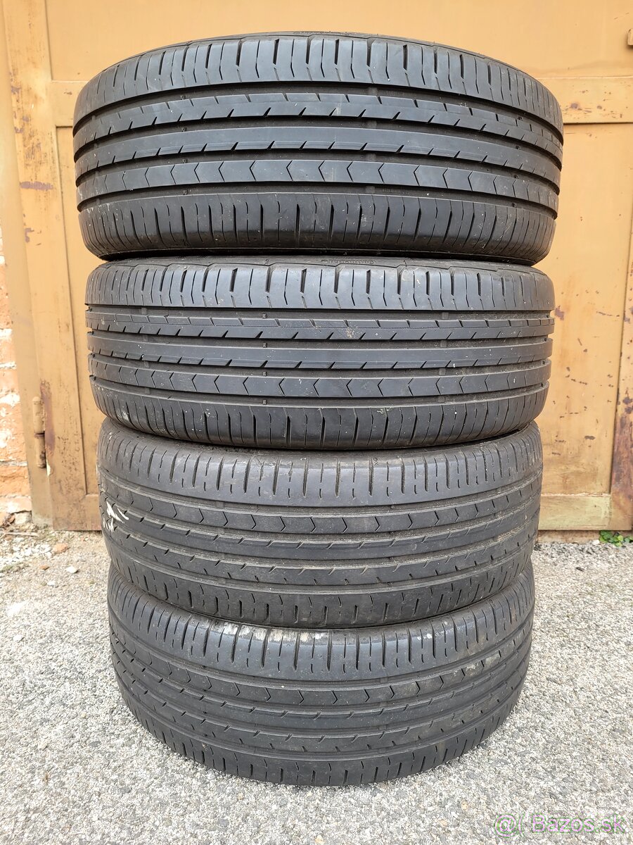 205/55 R17 Continental