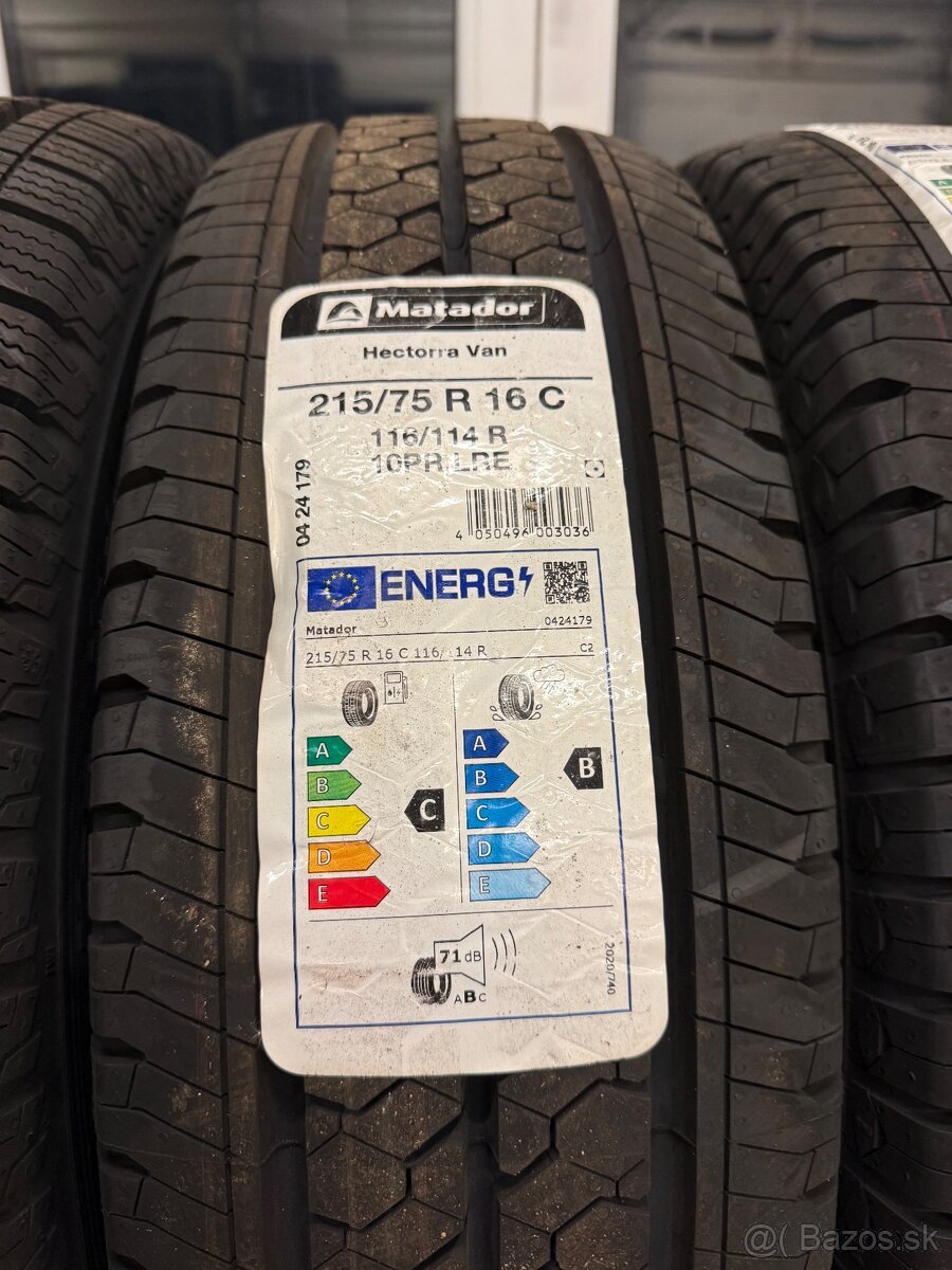 215/75 R16