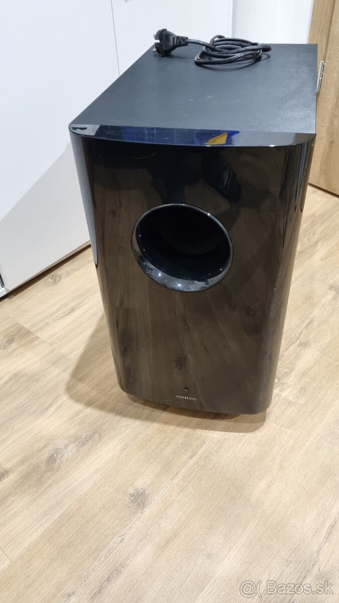 Subwoofer onkyo 120W aktualne