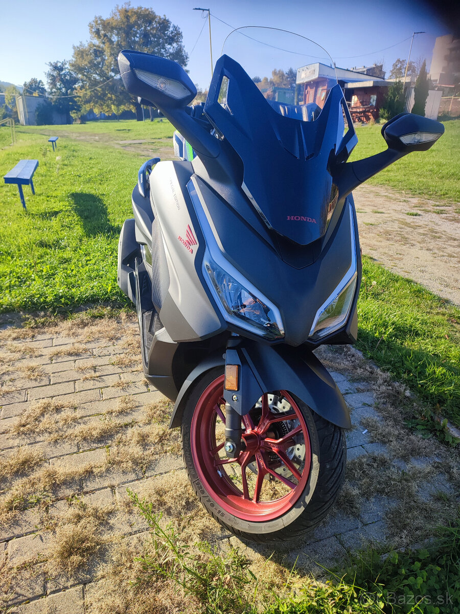 Honda Forza 125 Special Edition