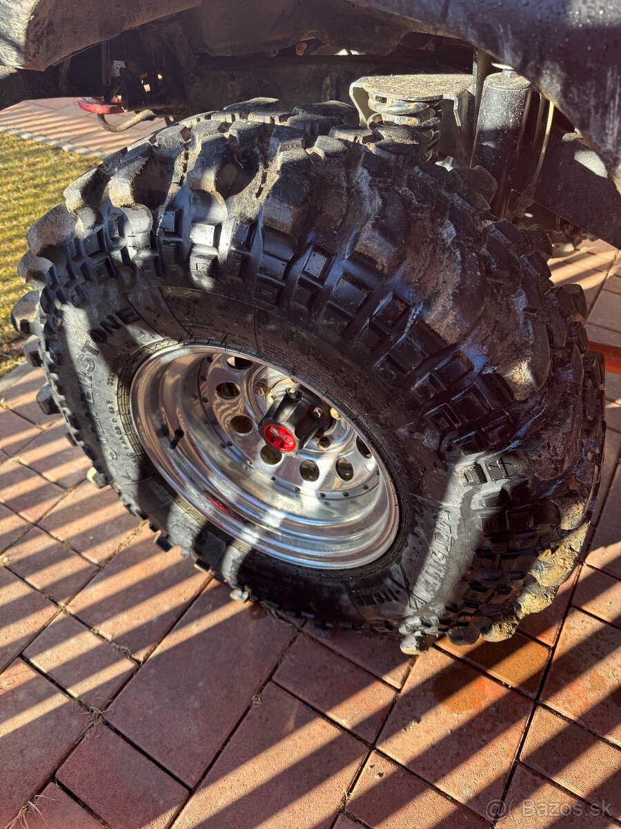 Predám set kolies 33 x 10,5 R15 off road