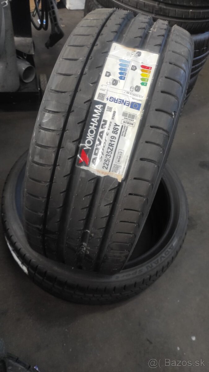 Yokohama 225/35r19 letné