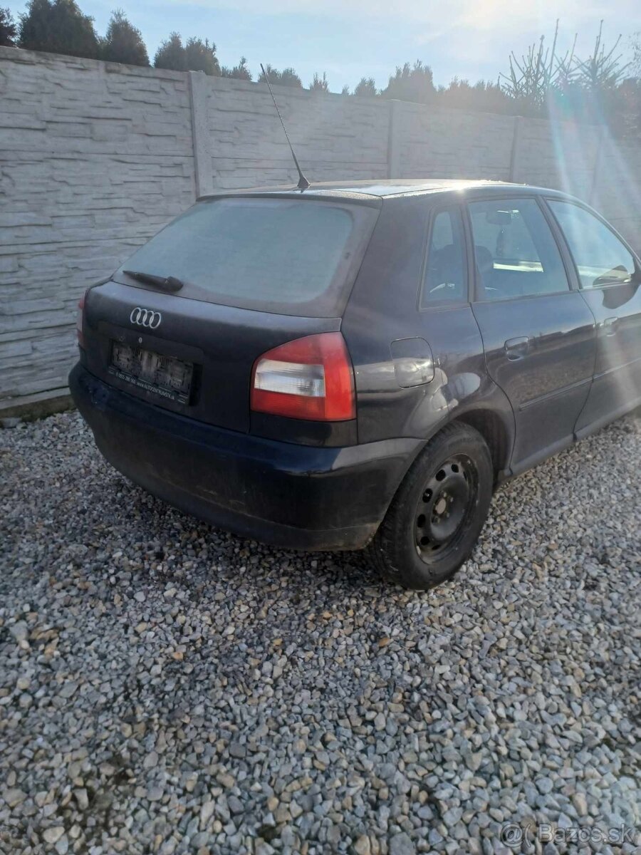 Rozpredam Audi A3 1.9Tdi 74kw ATDElektrodiely, Alarmy, centr