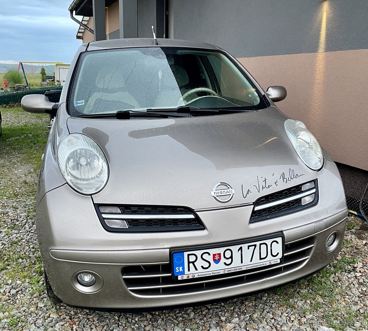 Predam Nissan Micra 1,2 benzin, automat