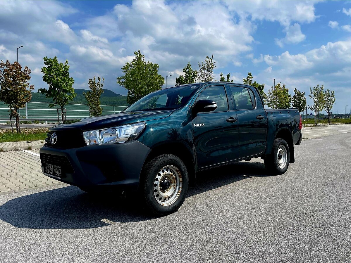 TOYOTA HILUX - PREDAJ AJ NA SPLÁTKY