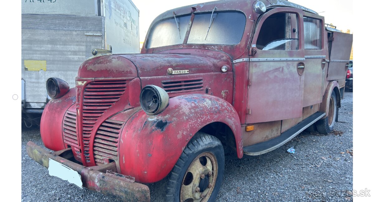 Hasický veteran ford Chrysler rv:1948