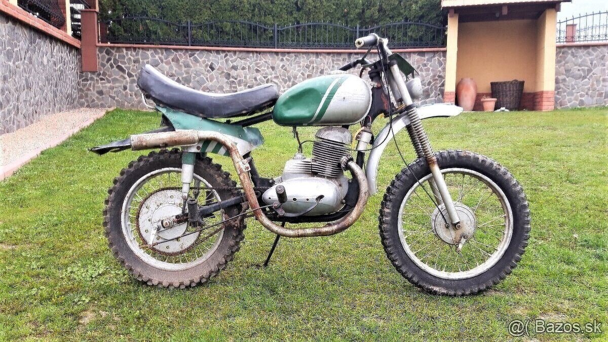 Jawa 250 enduro.