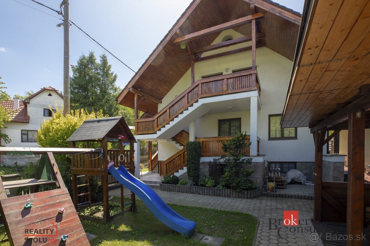 Apartmánový dom v centre Vyhní