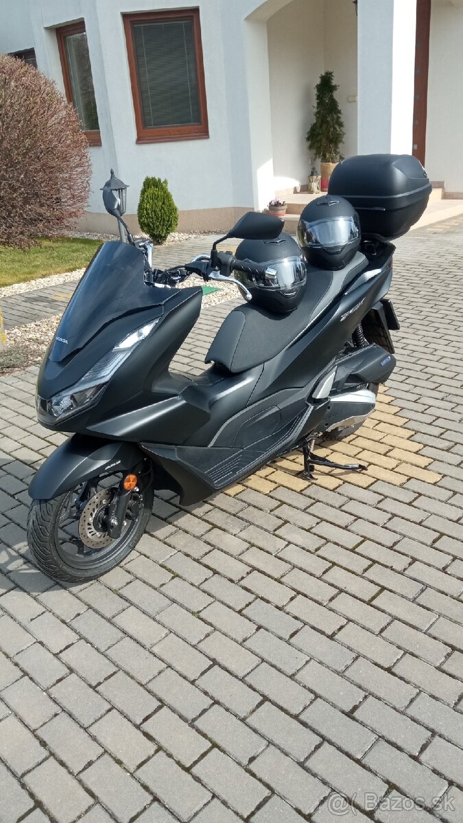 Predám Honda PCX 125