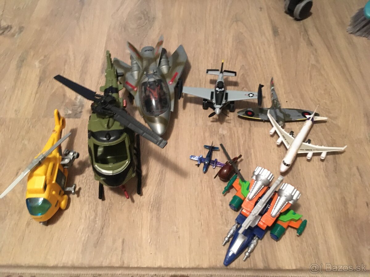 hračky - lietadlá, vrtuľníky