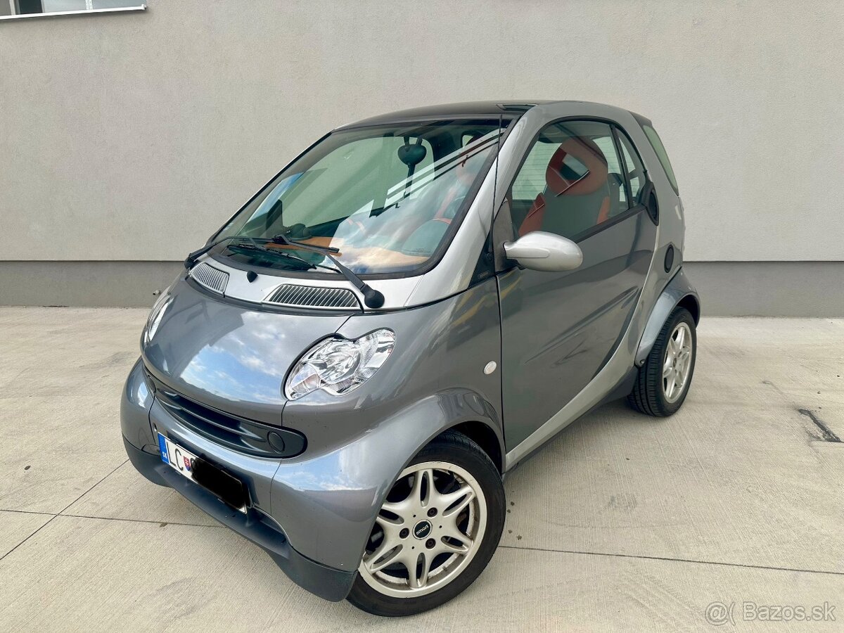 SMART FORTWO 0.7 BENZIN AUTOMAT MODEL 2004