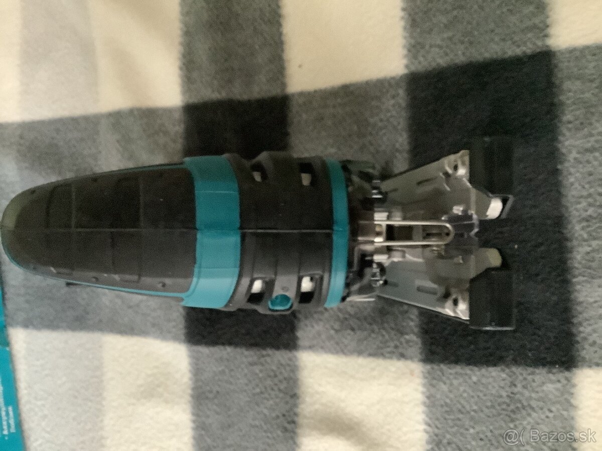 Makita 18V priamociara pila, djv180, nova, bez baterie