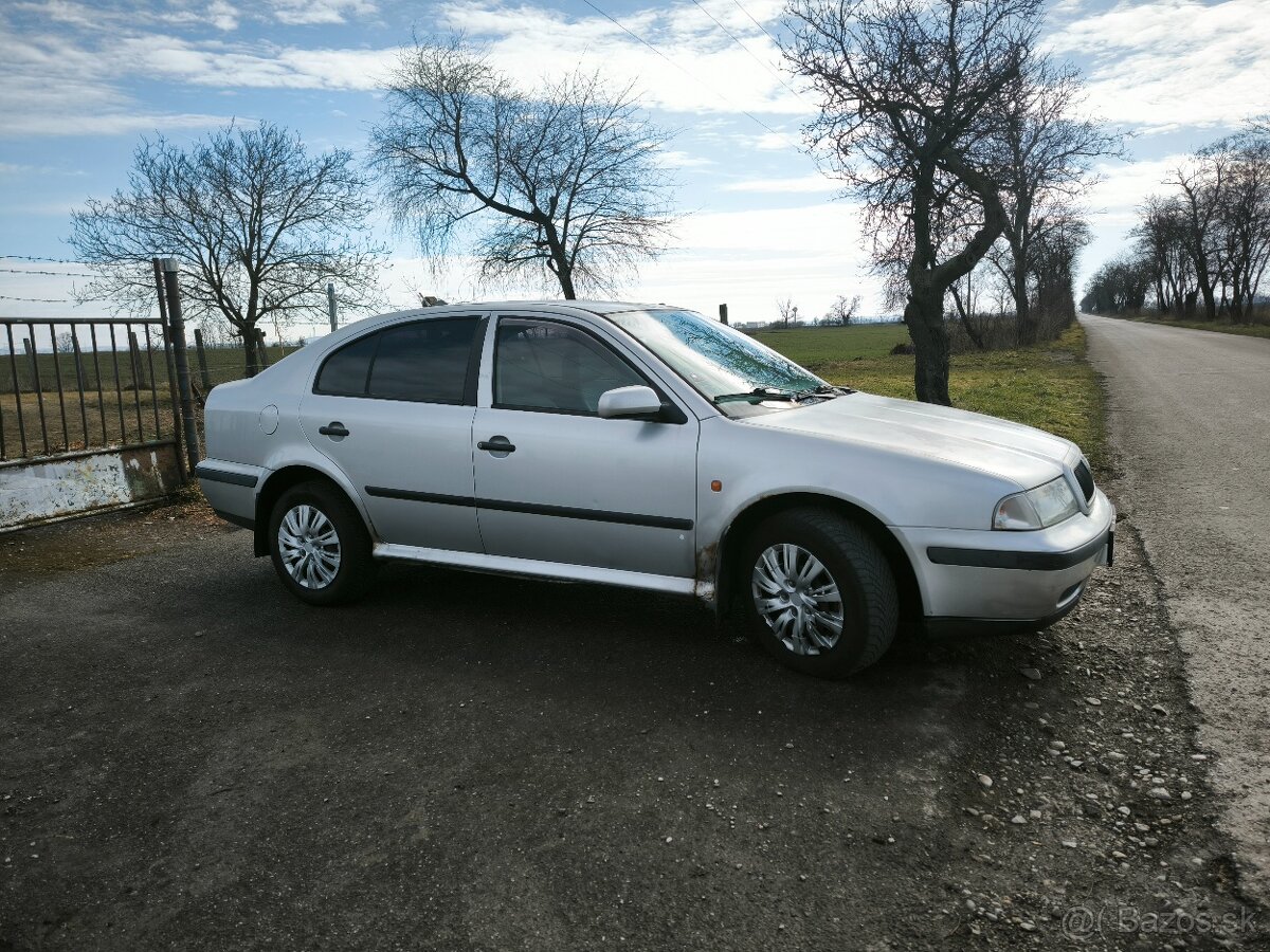 Škoda Octavia 1