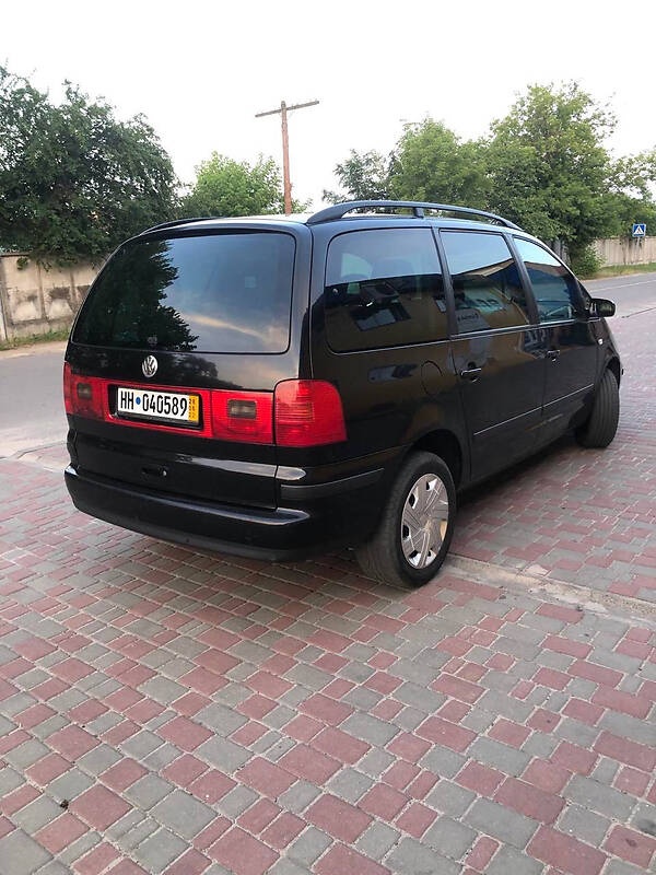 Rozpredám vw Sharan 1.9 TDI 2003