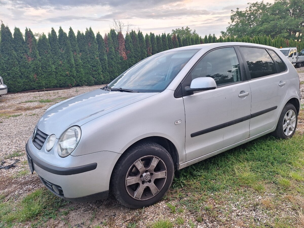 VW POLO 1,4 BENZÍN AUTOMAT