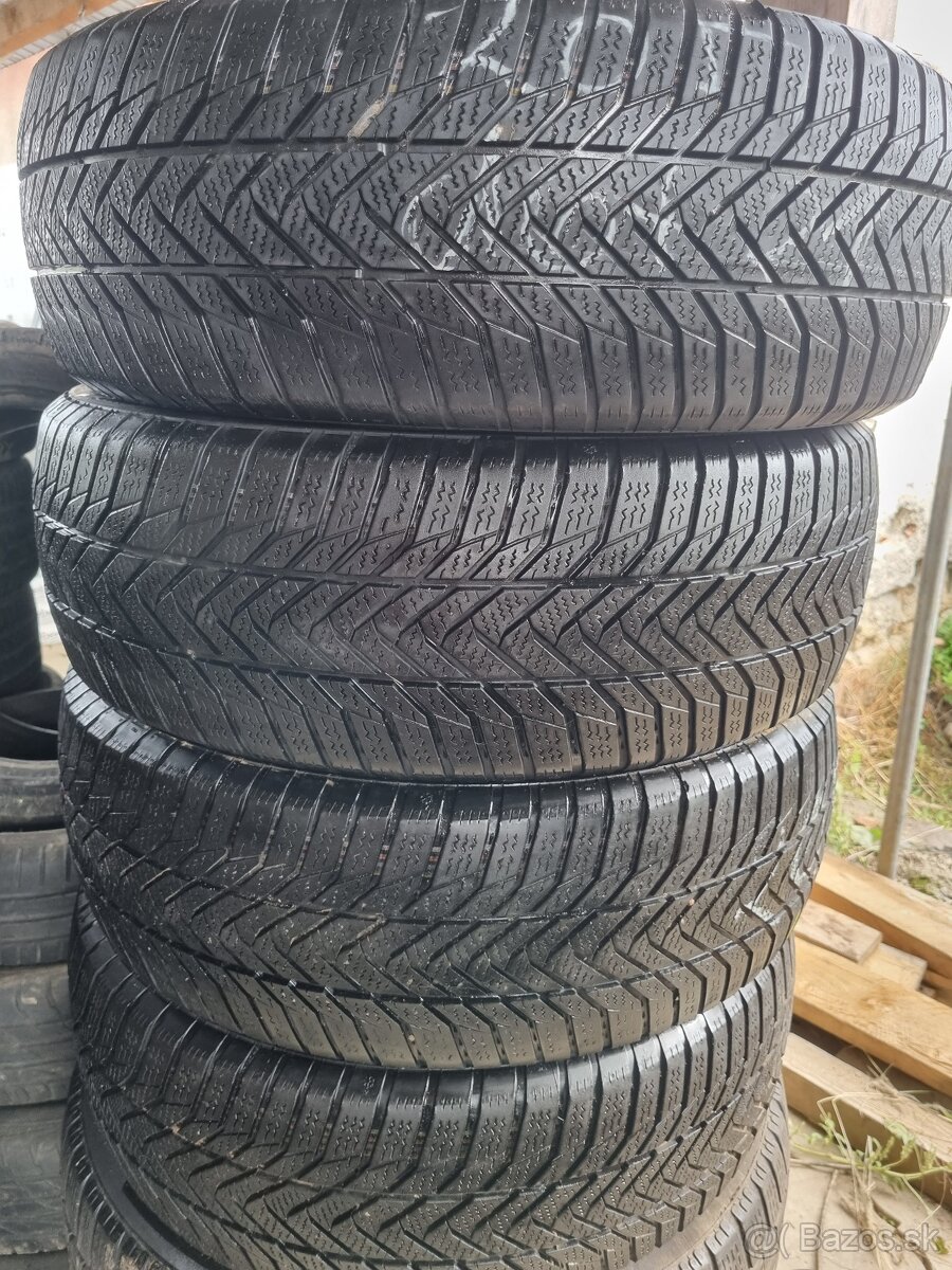 205/60R16