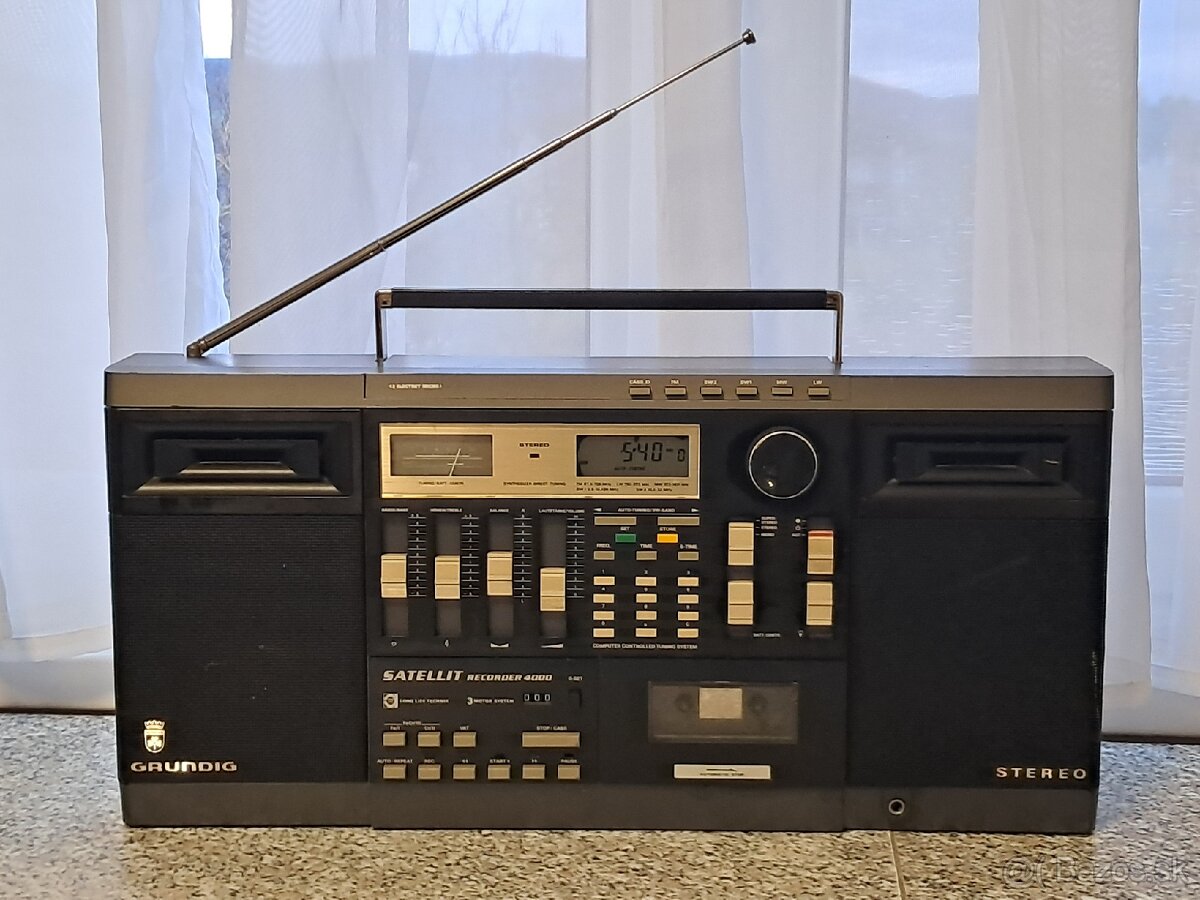 Radio GRUNDIG SATELLIT RECORDER 4000 / STEREO 3 MOTOR