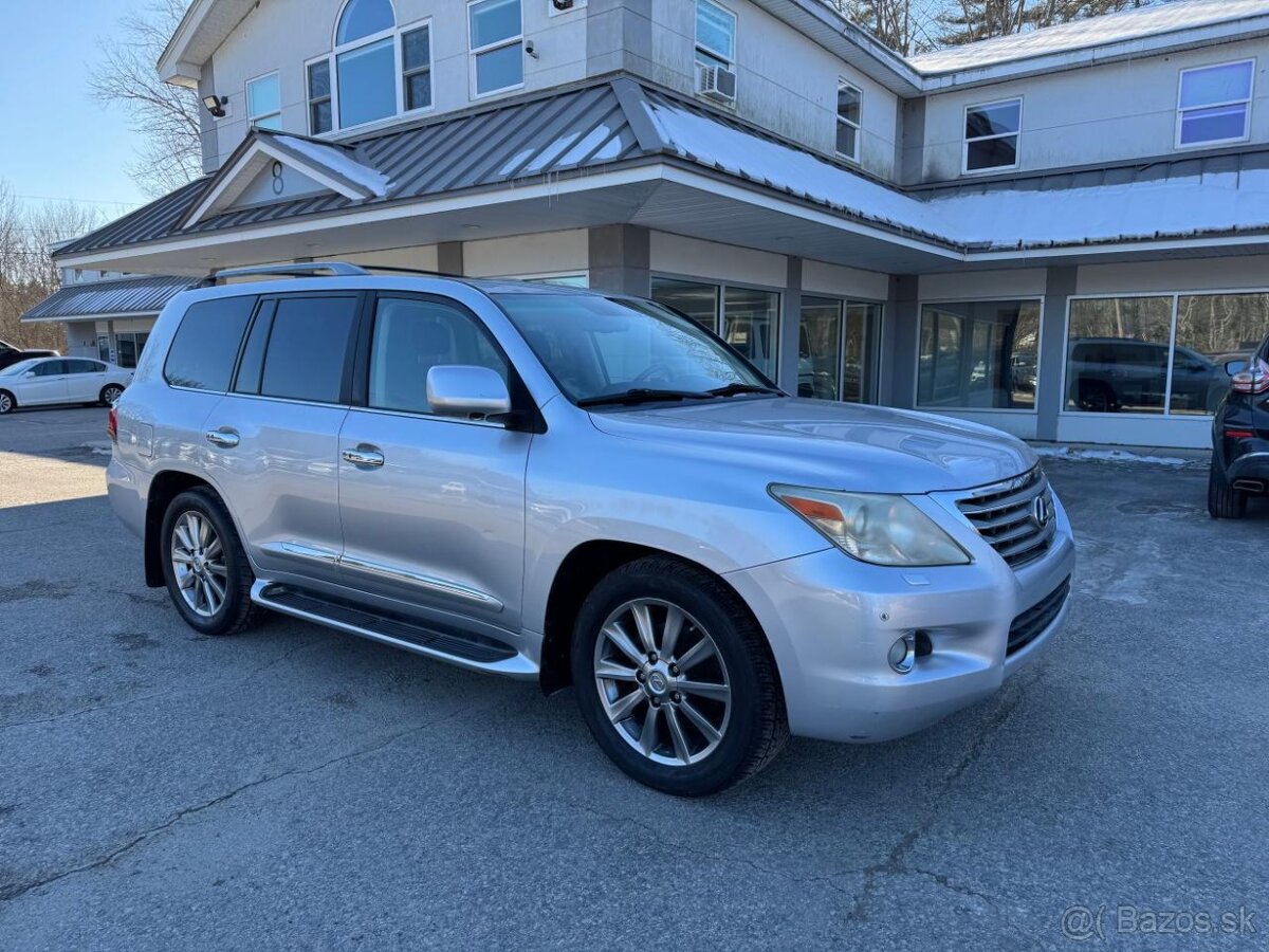 2011 LEXUS LX570 - 8 miest