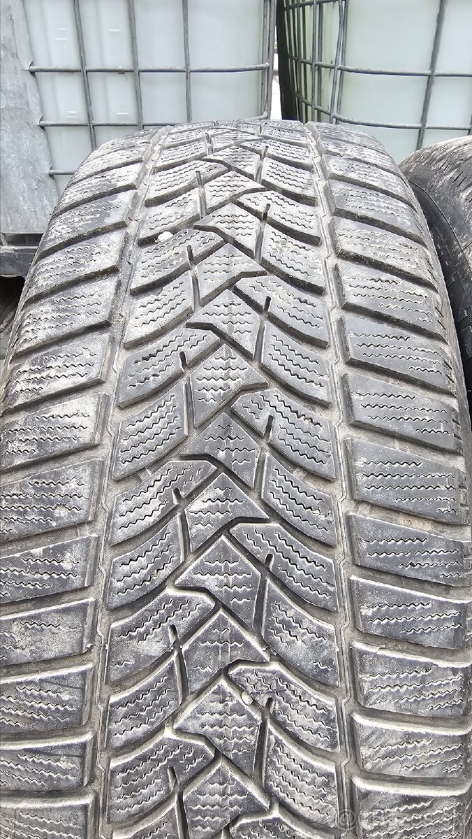 Dunlop 215/55 r17 zimné