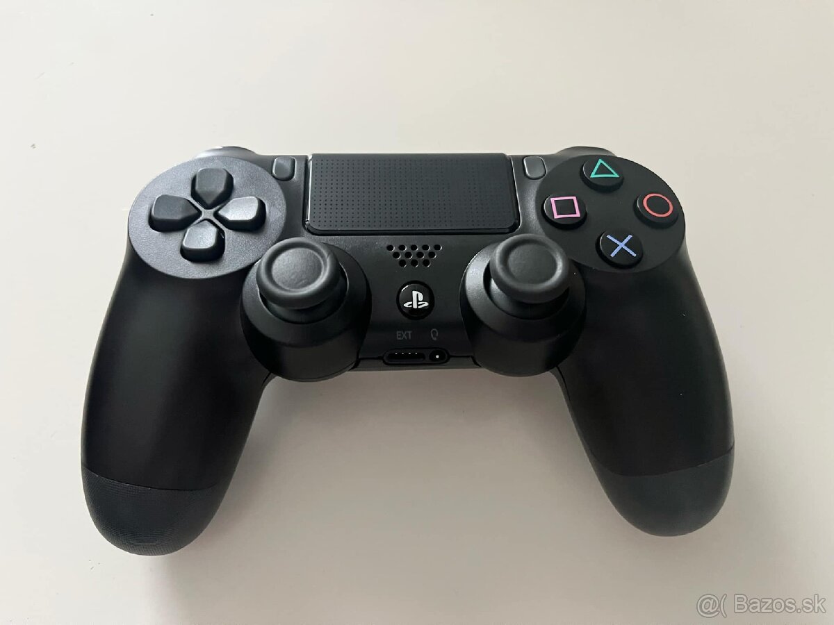 PS4 Dualshock ovládač