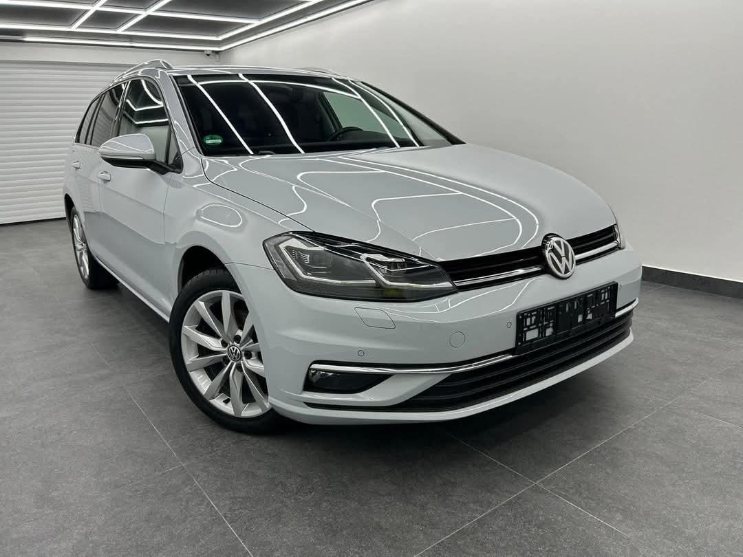 Golf Variant (Combi) 2,0 TDI Edition Highline Virtual Top st